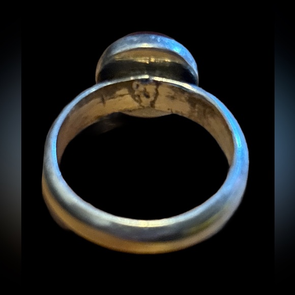 Vintage 925 Silver and Red Gemstone Ring Size 7 - Picture 2 of 14